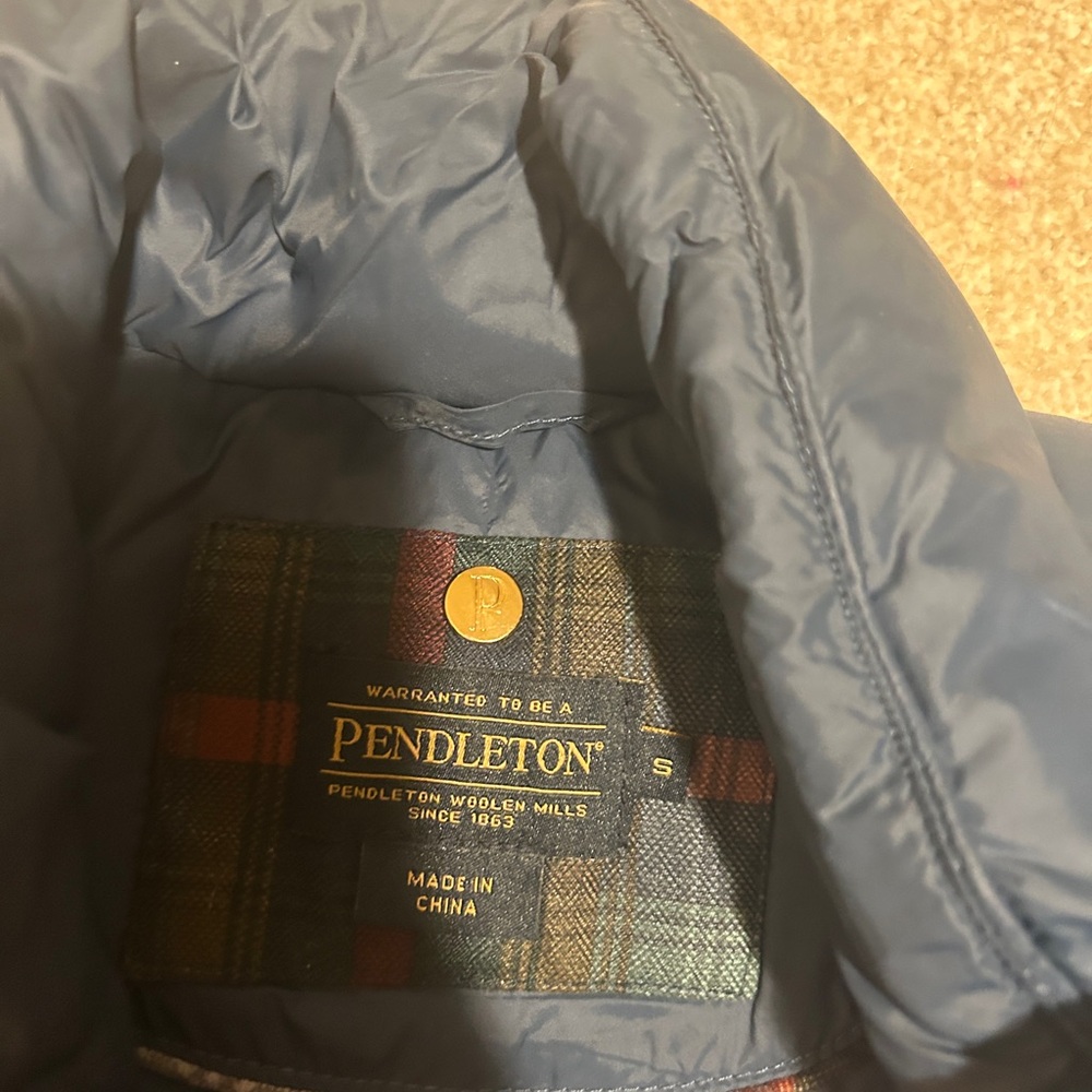 Pendleton Navy Quilted Jacket - image 2